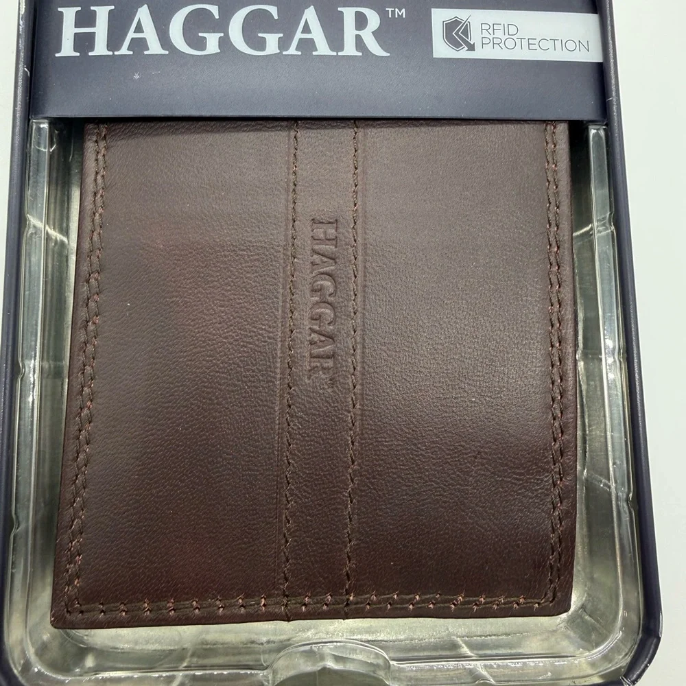 NWT Haggar Brown Leather RFID Bifold Wallet Gift Box